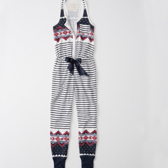 Abercrombie & Fitch Other - Like new Abercrombie cozy onesie